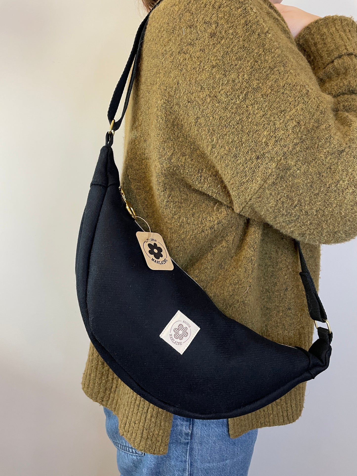 Sac demi lune Noir en laine bouillie