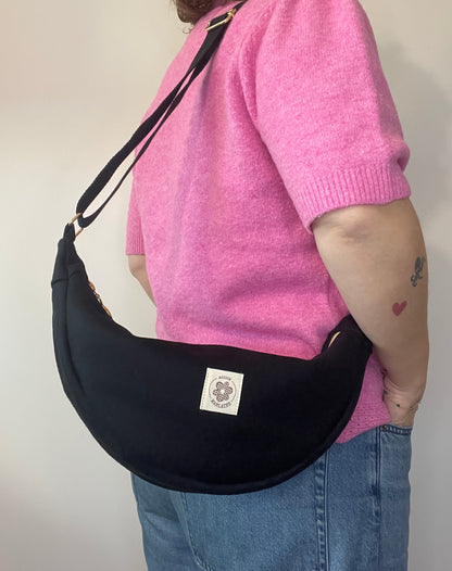 Sac demi lune Noir en laine bouillie