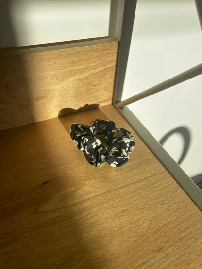 Chouchou tacheté noir